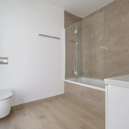 With Ocean View וילה לוריניה