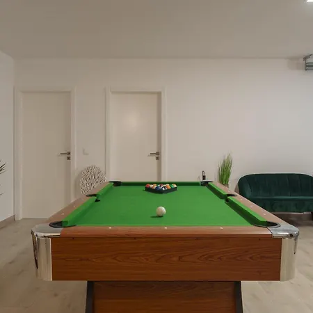 With Ocean View וילה *