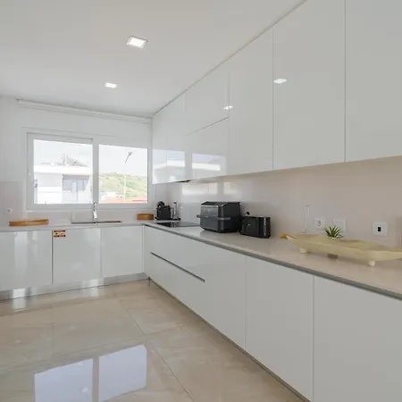 With Ocean View * לוריניה