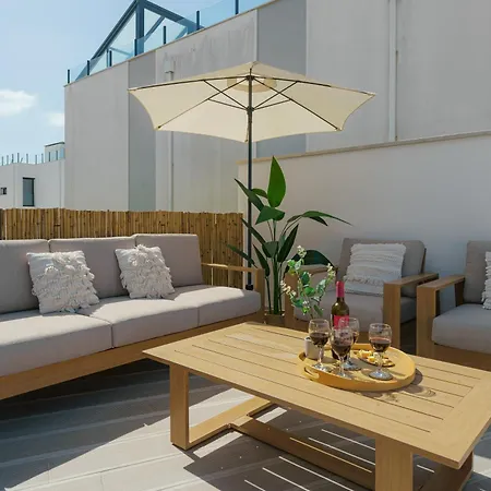 וילה With Ocean View לוריניה