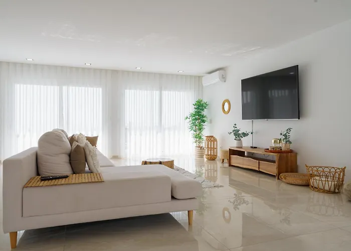 With Ocean View Villa Lourinhã